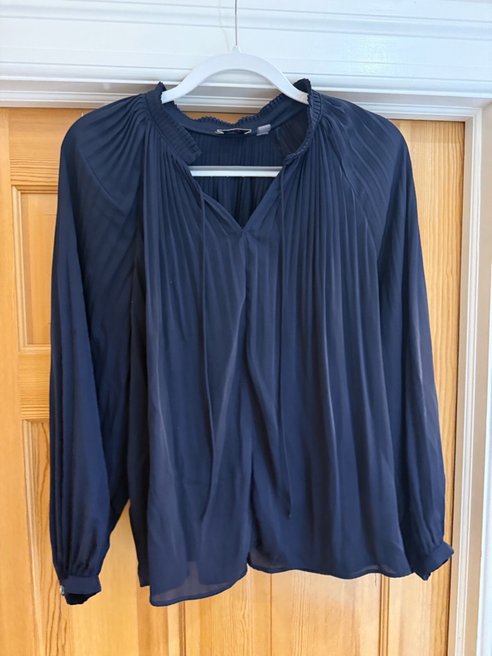 Elie Tahari Navy Pleated Long-Sleeve Blouse